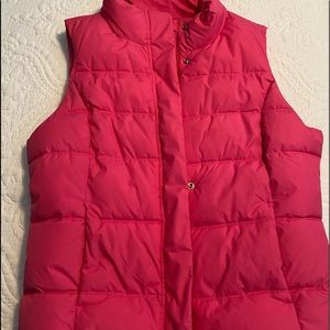 Ladies Gap hot pink vest, size large